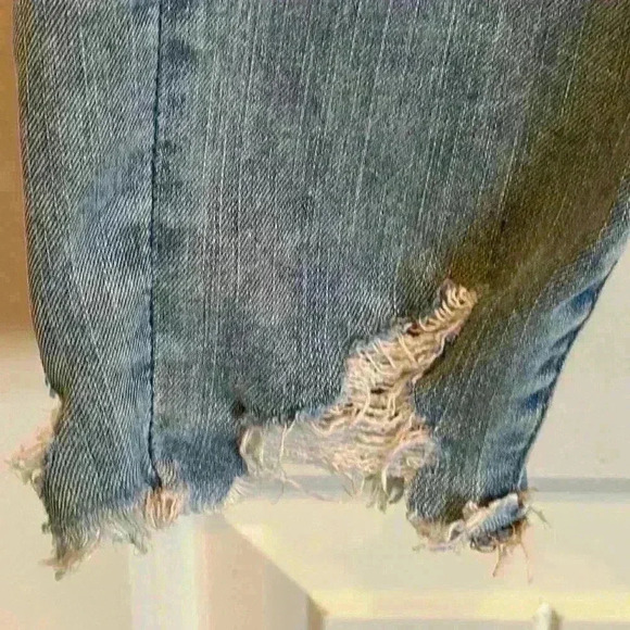 American Eagle Super Hi- Rise Jeans - Picture 3 of 13